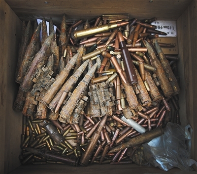 北京警方收繳近千槍支及彈藥、管制刀具等集中入庫(kù)